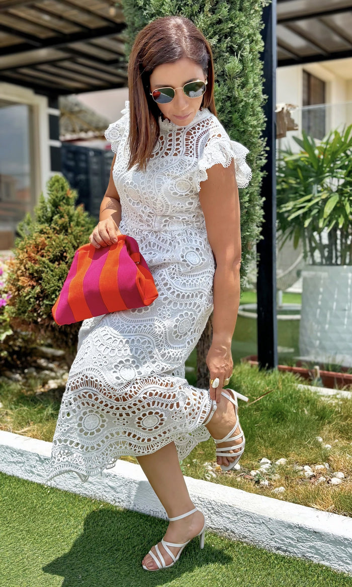 Vestido Encaje Cuello Alto