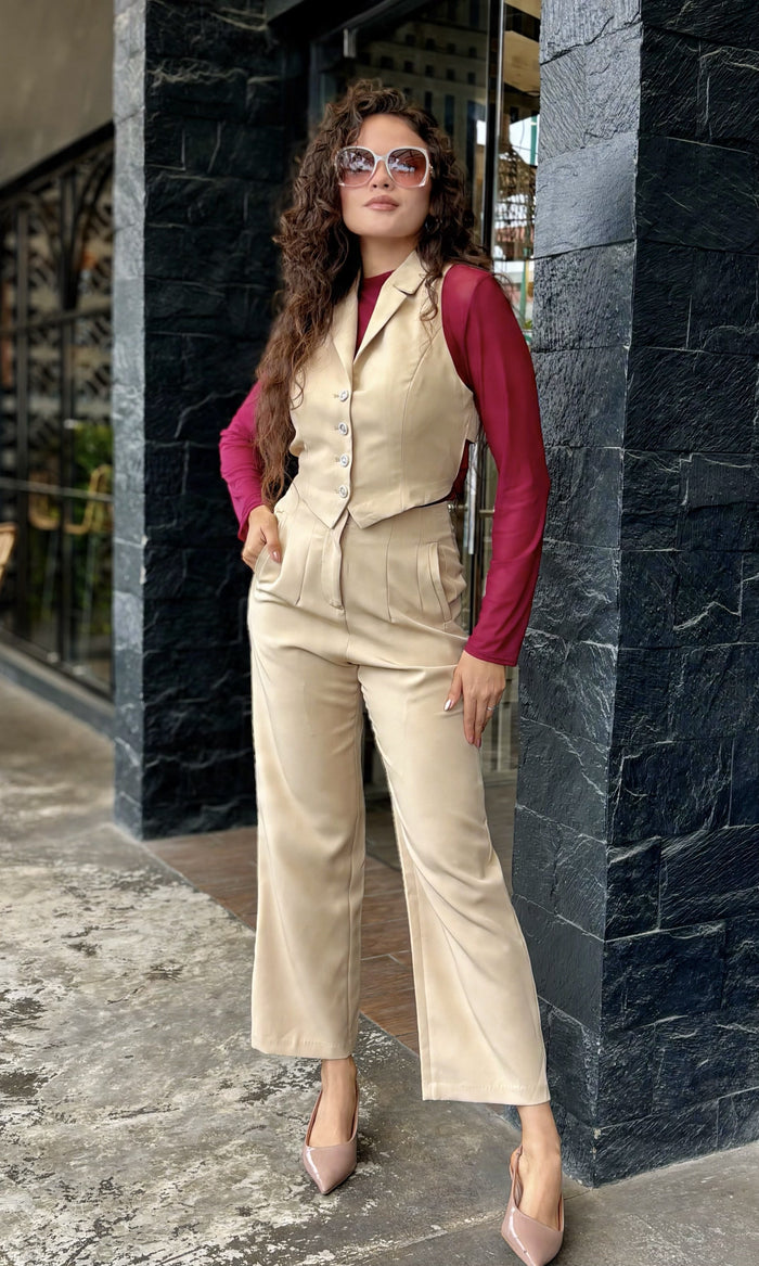 Conjunto Chaleco Pantalón Beige