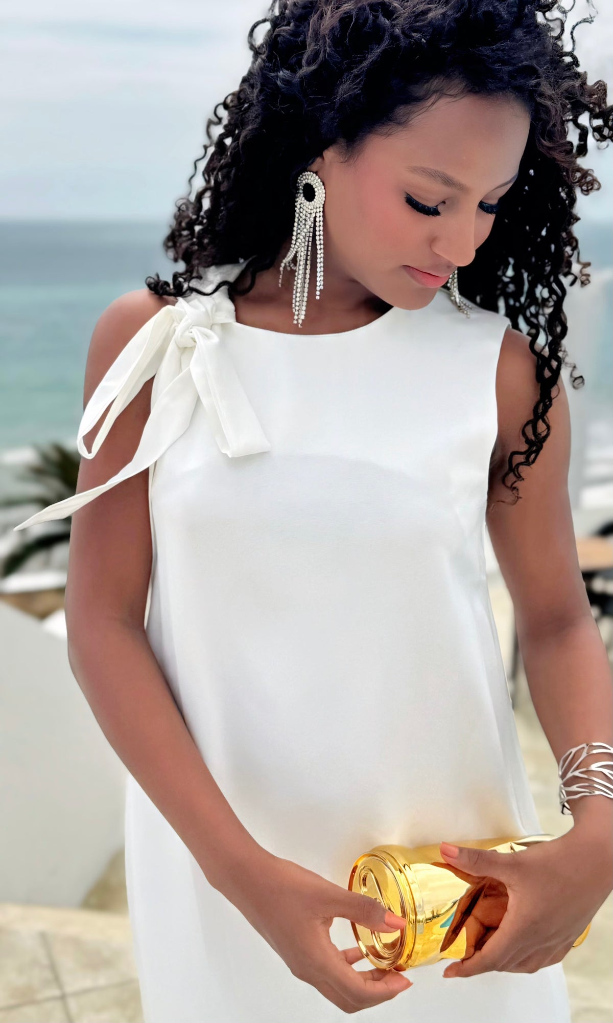 Vestido Midi con Lazo al Hombro :: Blanco