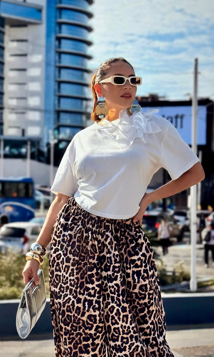Camiseta Cropped Flor Perlas 