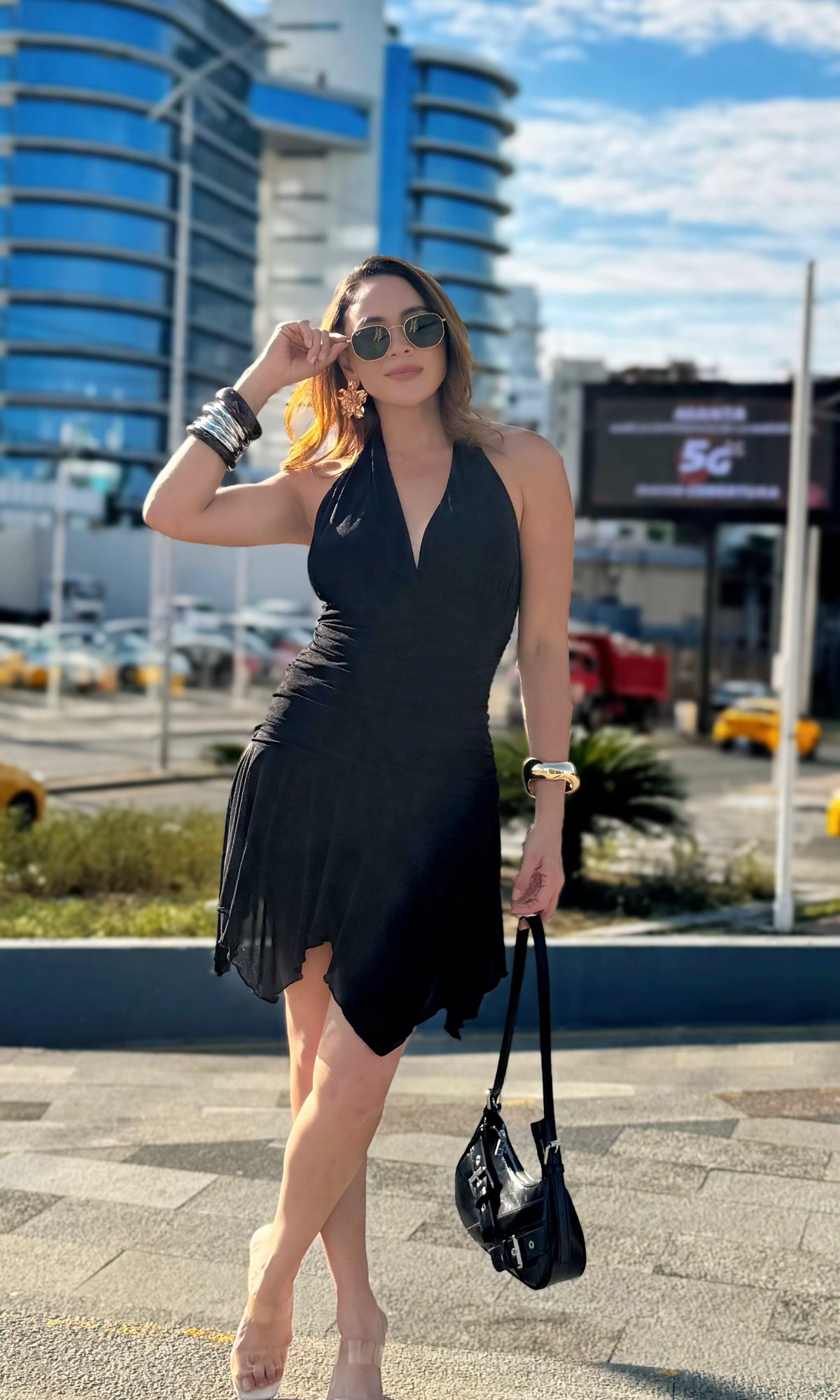 Vestido Corto Halter Drapeado :: Negro