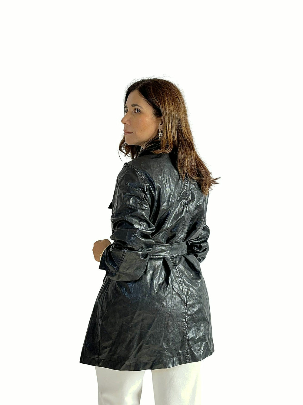 Chaqueta Negra Cinturón Negro
