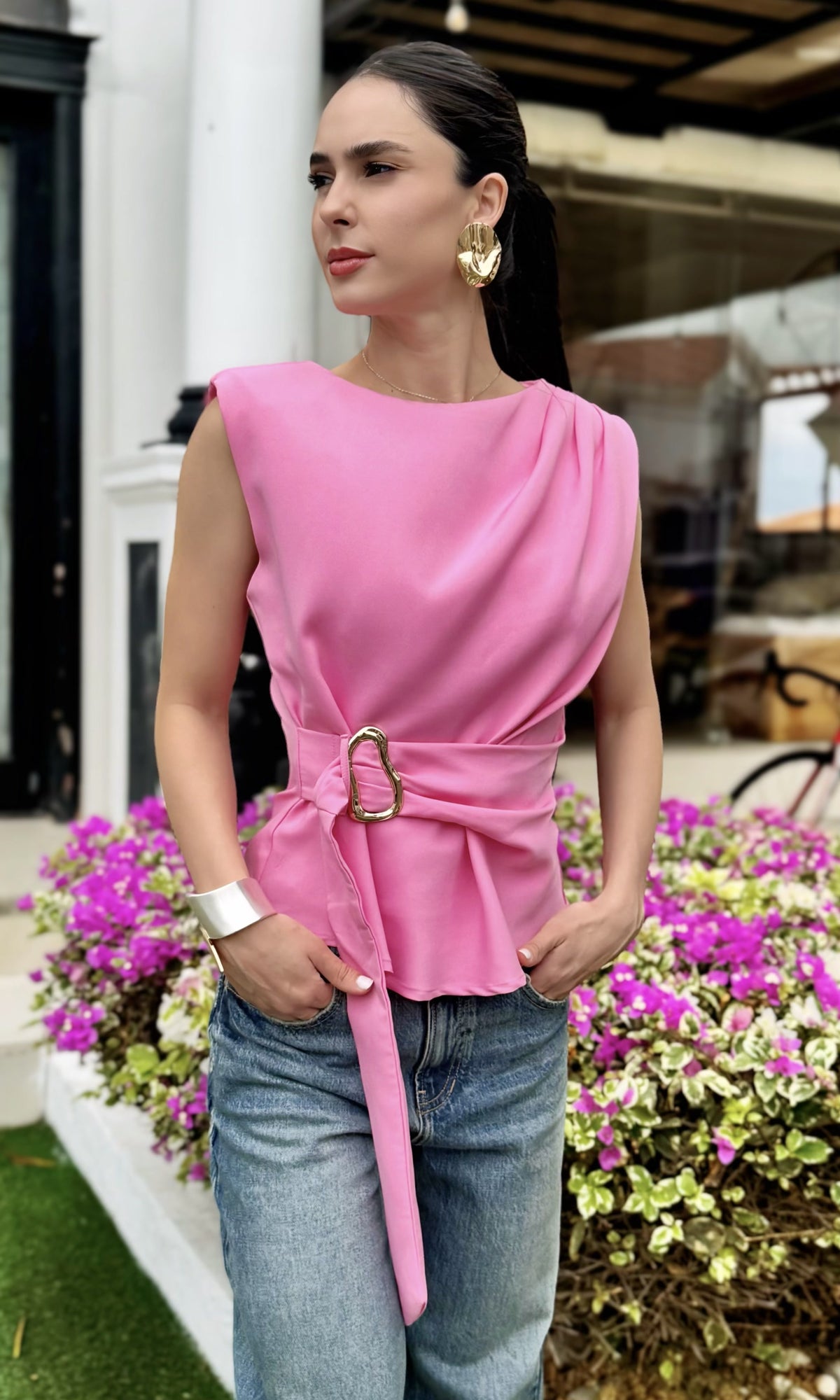 Blusa Asimétrica con Cinturón Rosa