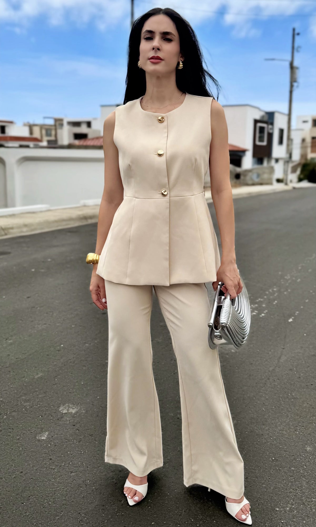 Conjunto Chaleco Botones Beige