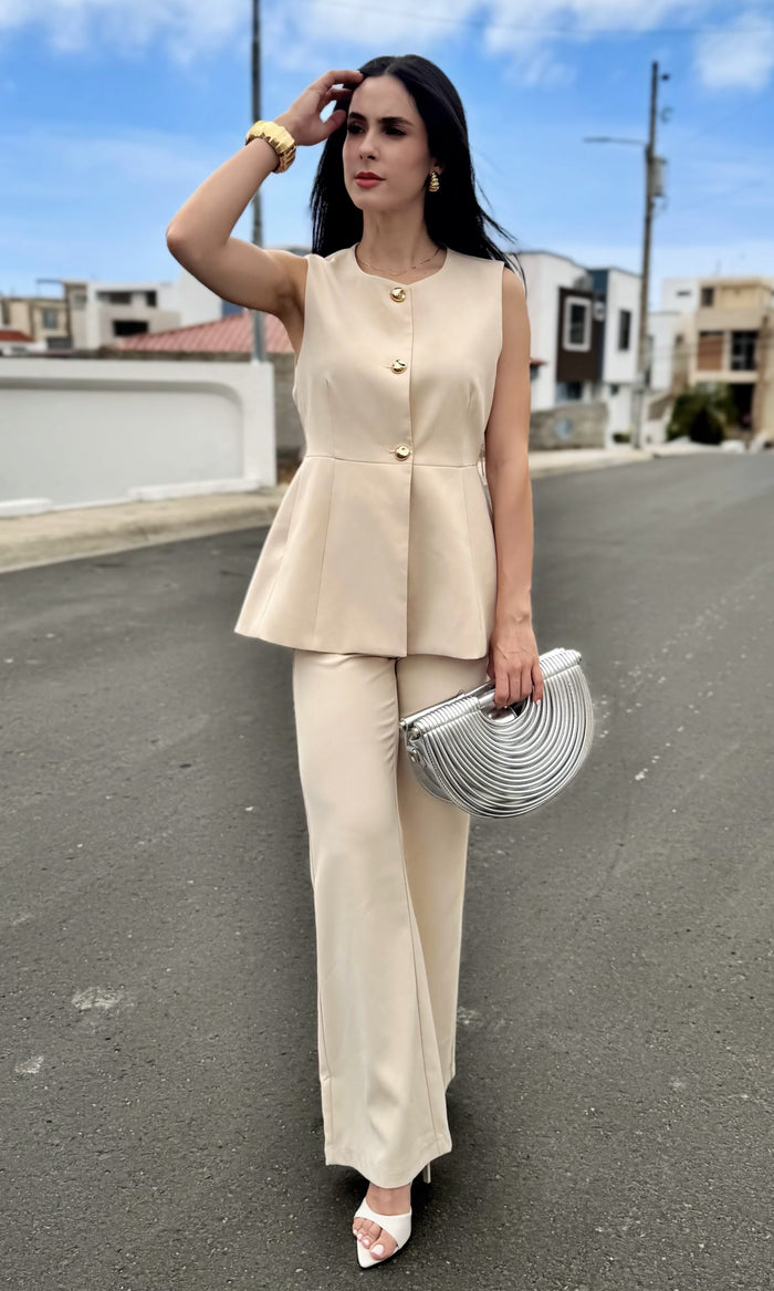 Conjunto Chaleco Botones Beige