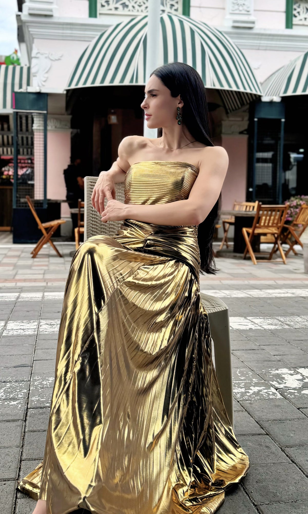 Vestido Largo Metalizado Plisado Dorado