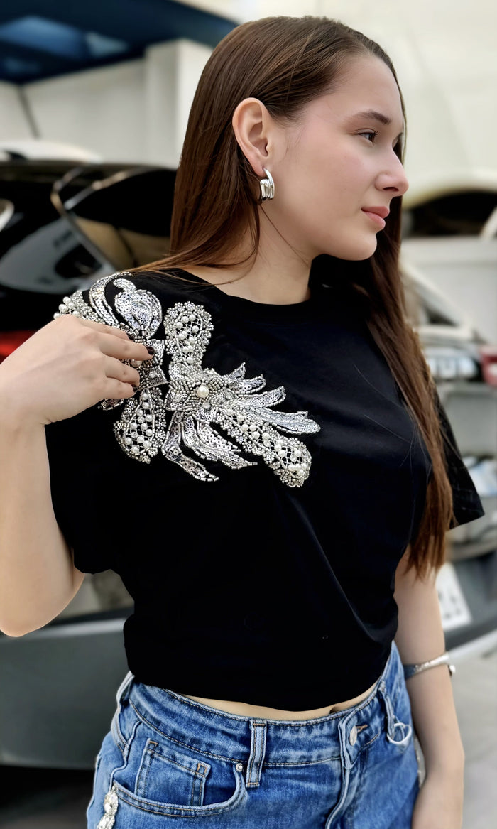 Camiseta Pedrería Flor Negro
