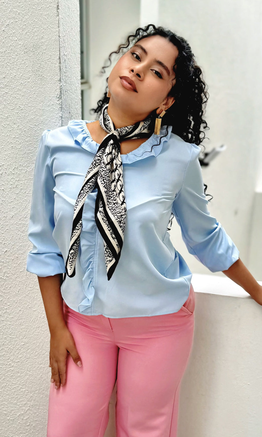 Blusa Cuello Volante Celeste