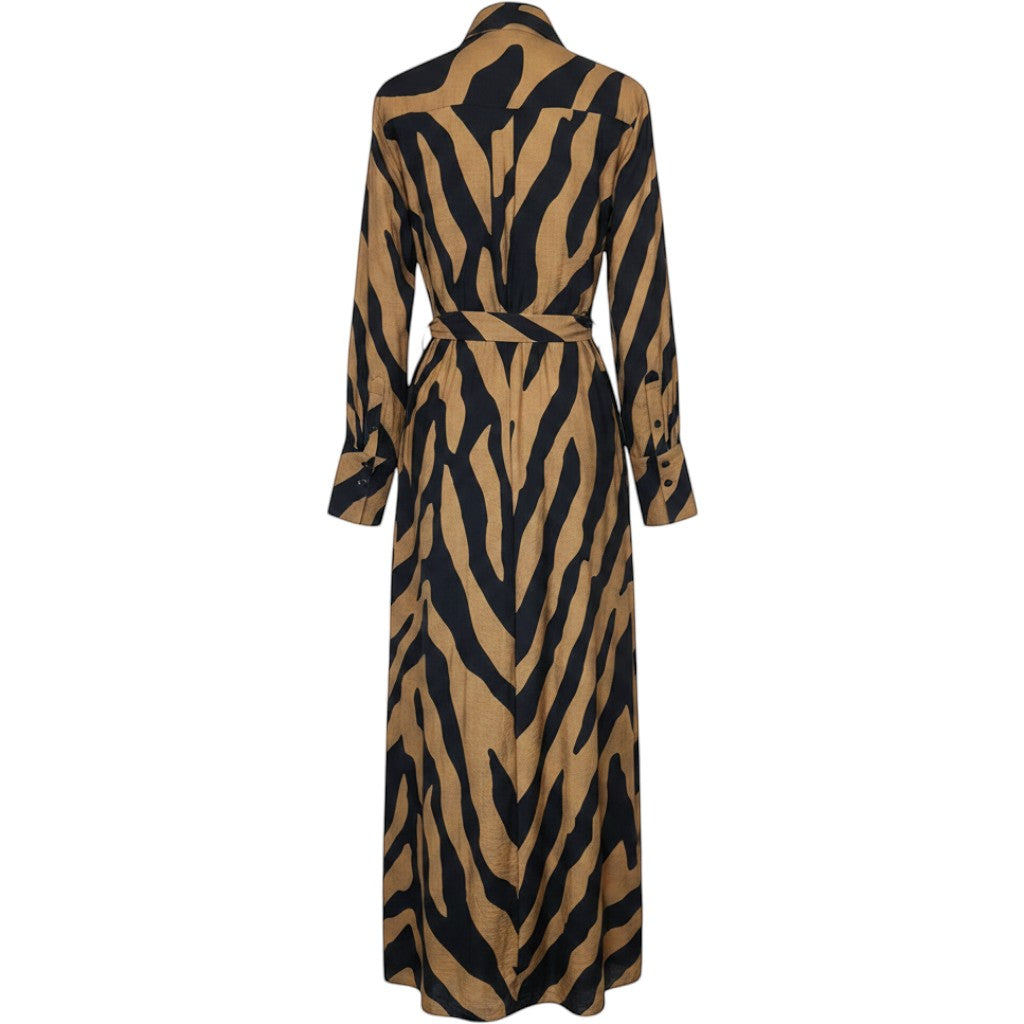 Vista trasera del vestido largo Exotica con estampado de cebra en tonos tierra y negro, corte cruzado y manga larga.