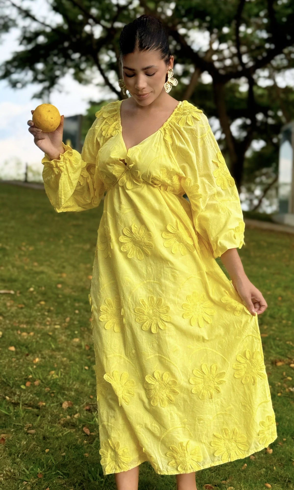 Vestido Flores Bordadas Amarillo