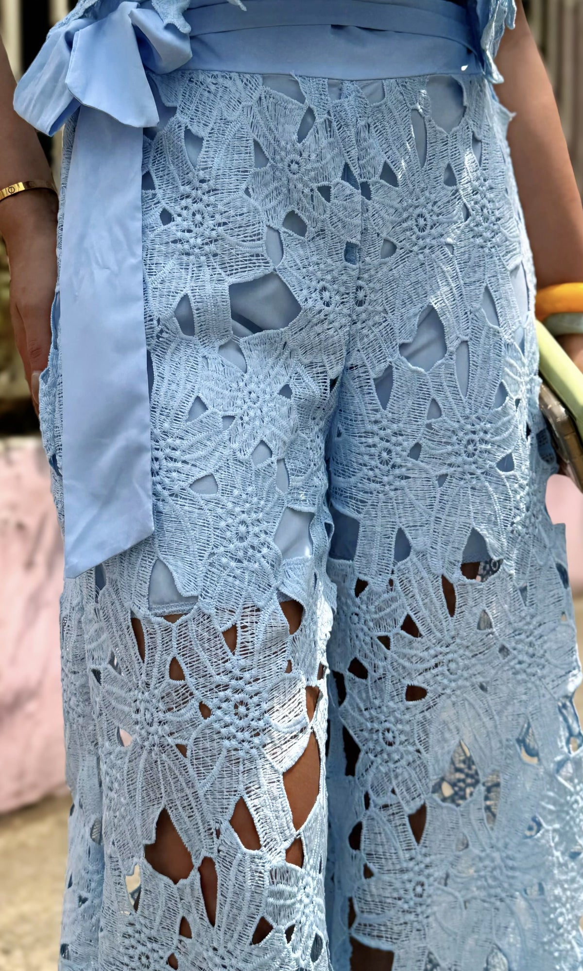 Conjunto Encaje Calado Celeste