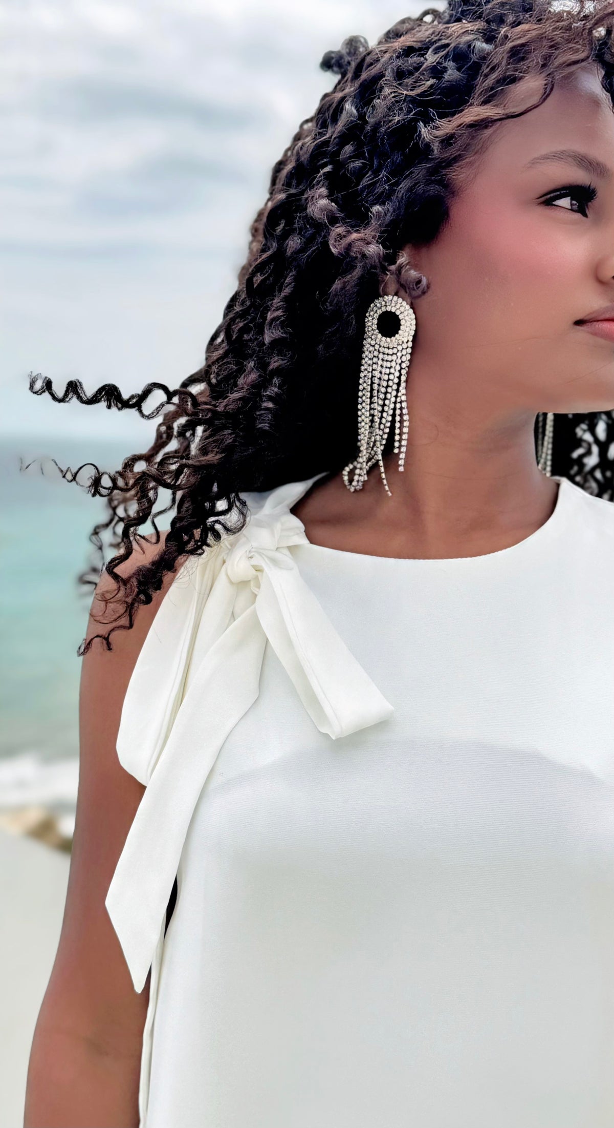 Vestido Midi con Lazo al Hombro :: Blanco