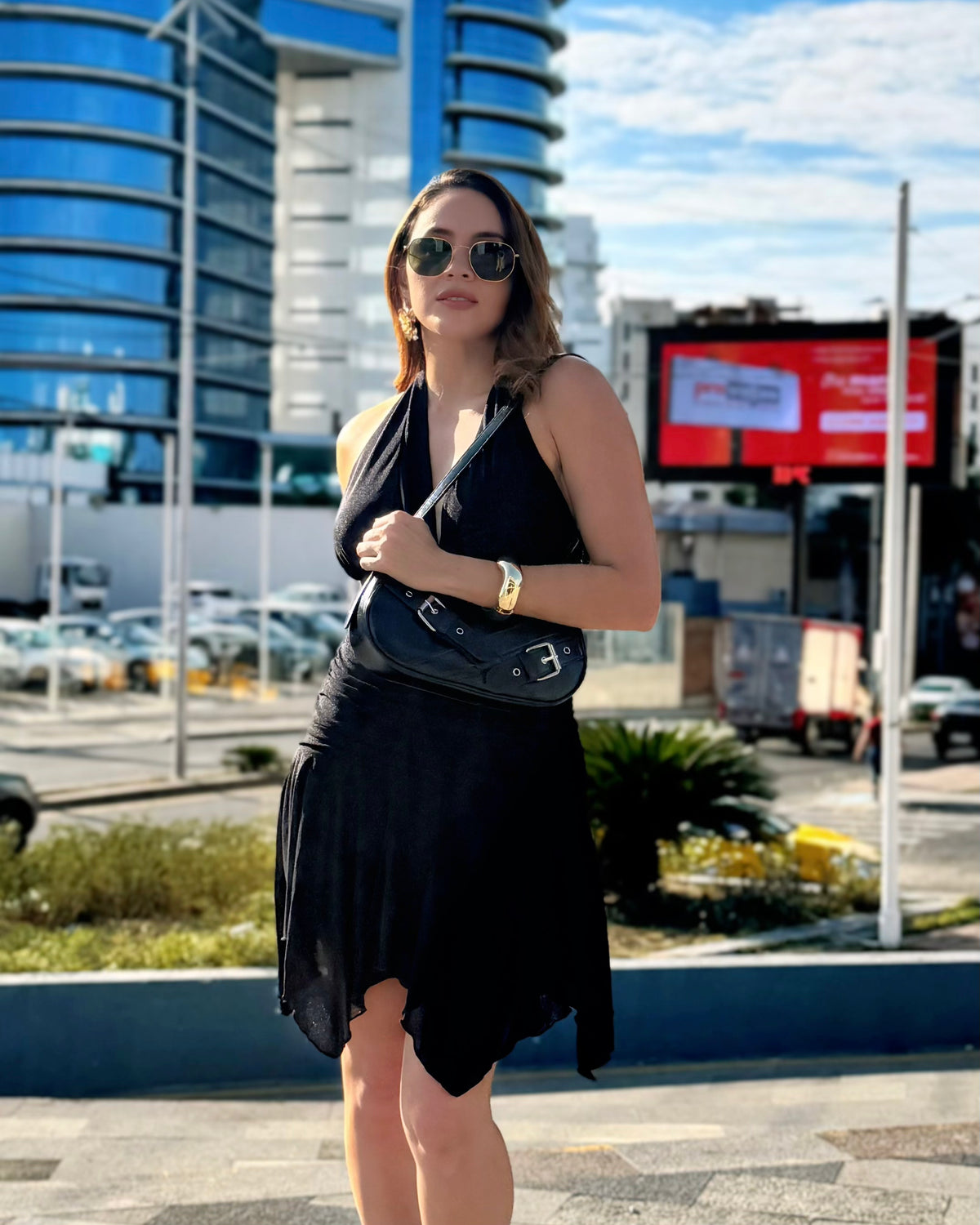Vestido Corto Halter Drapeado :: Negro